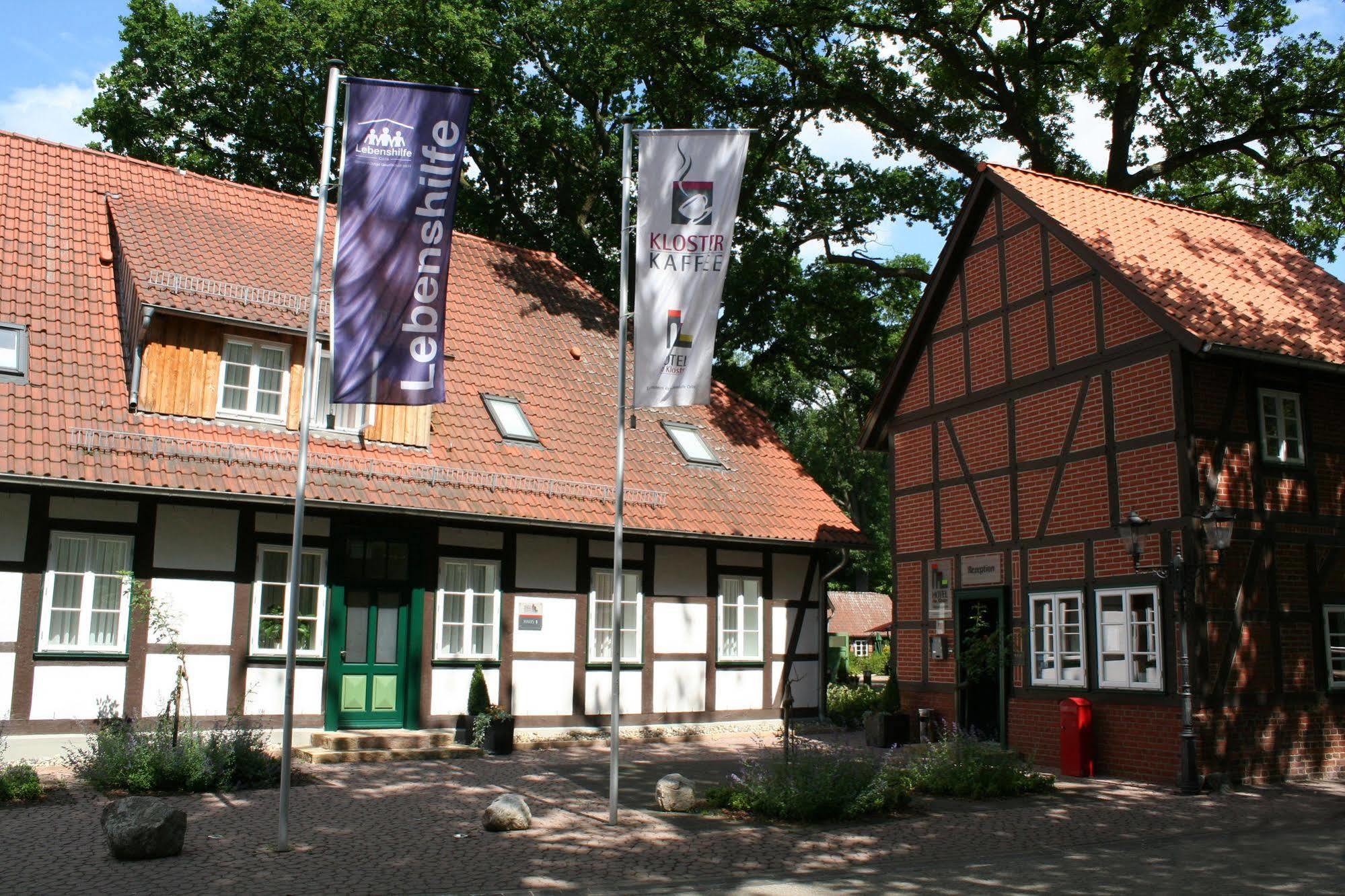 Hotel Am Kloster Wienhausen Екстер'єр фото